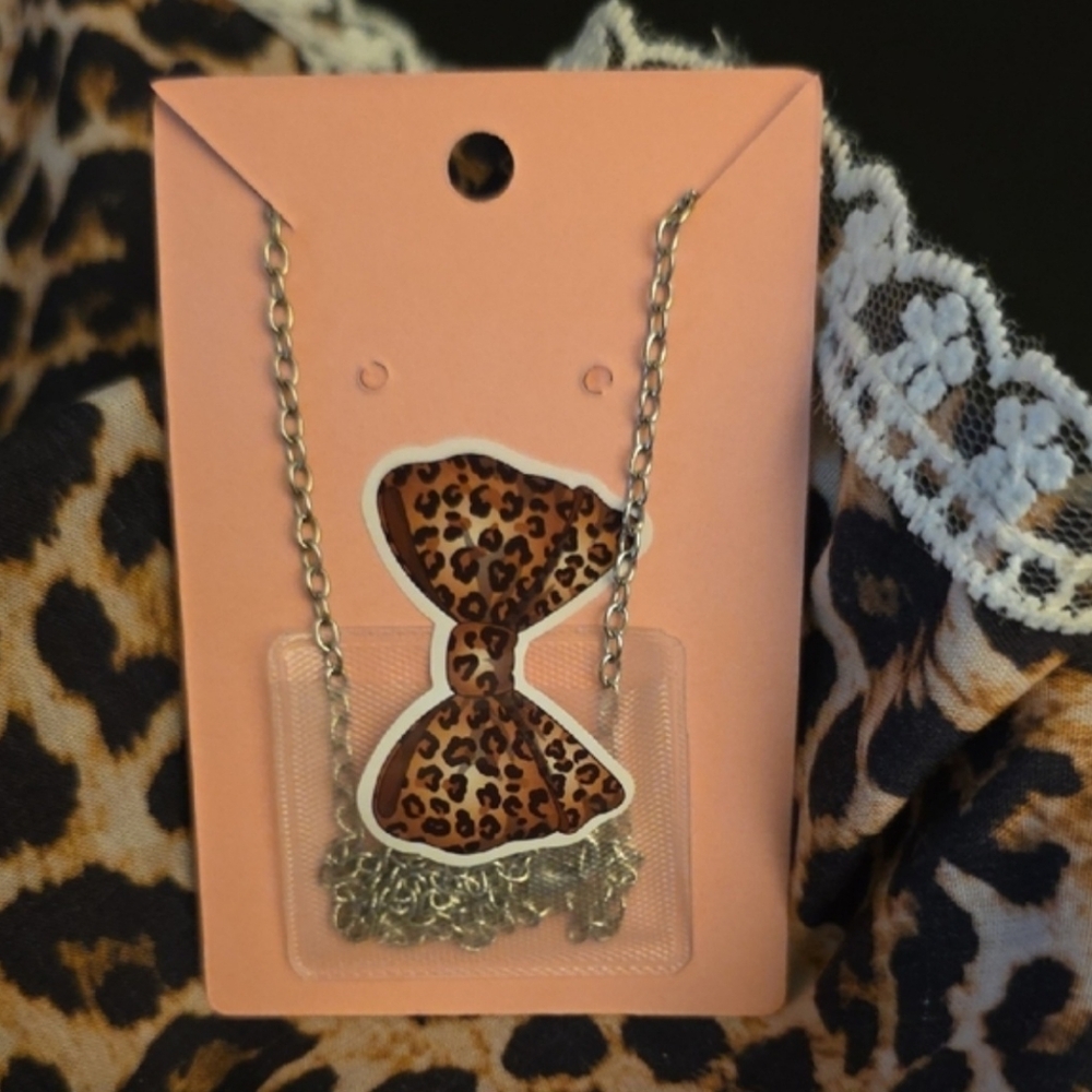 Y2K Alien Pendant Necklace w/ Planet & UFO Charms Silver Tone 90s Style Sci-Fi - Picture 7 of 9